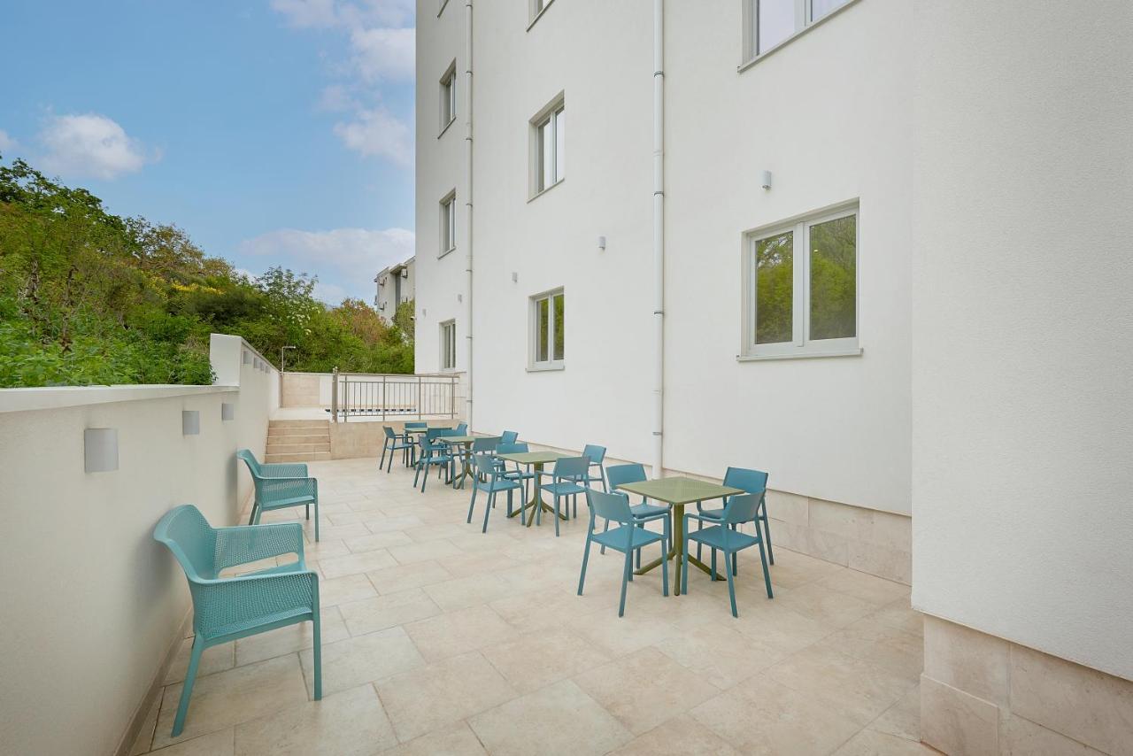 Garni Hotel Larimar Budva Dış mekan fotoğraf