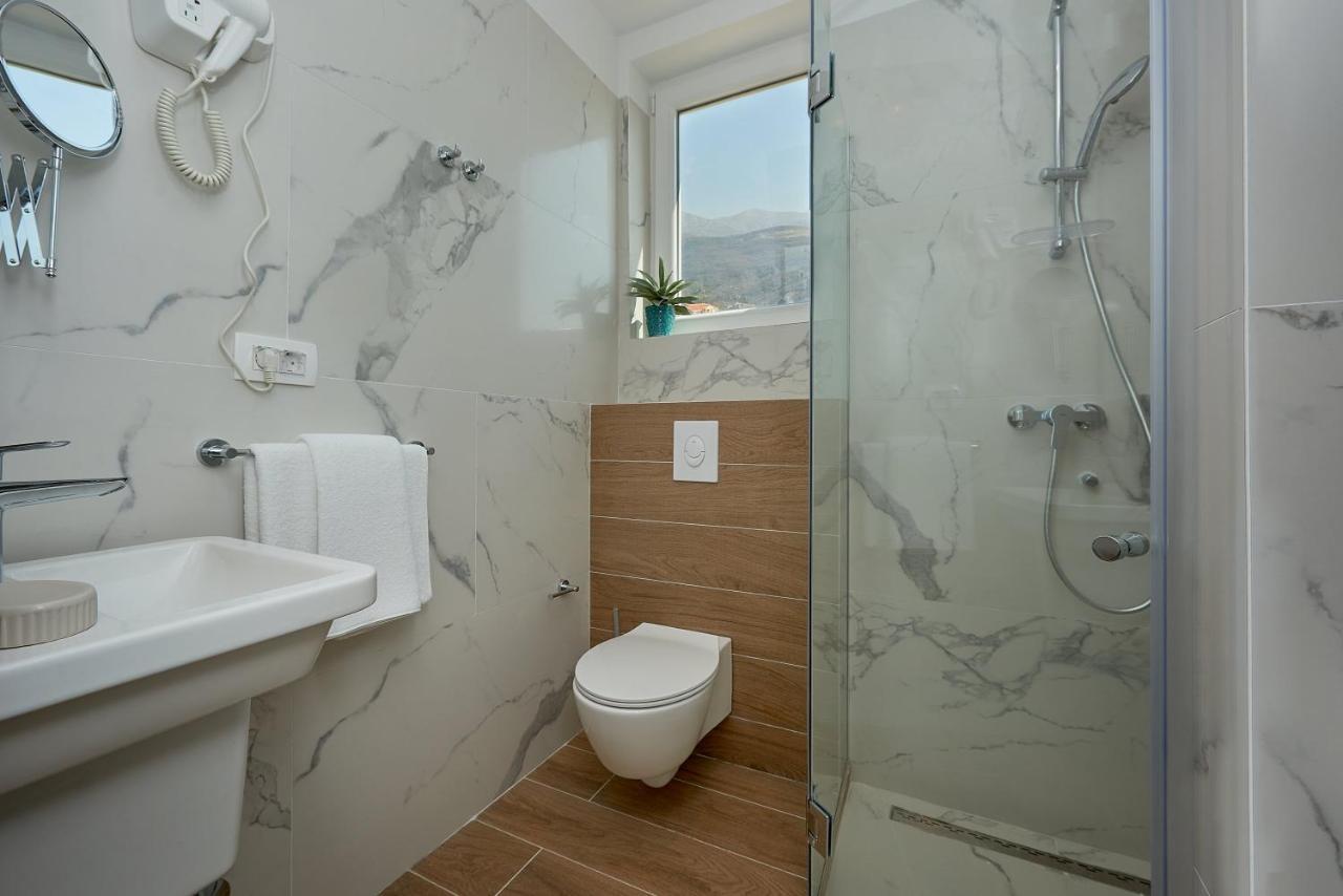 Garni Hotel Larimar Budva Dış mekan fotoğraf